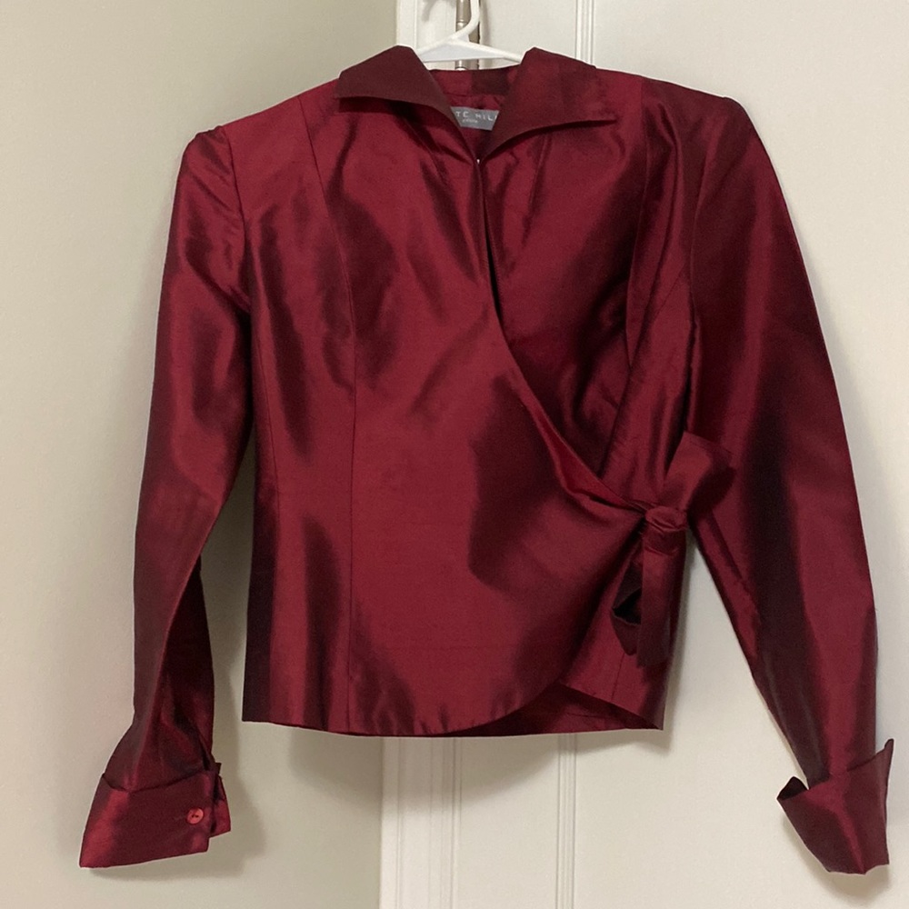 Kate Hill Petite festive top like new!